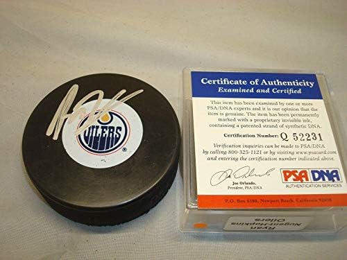 Rian Nugent-Hopkins potpisao je hokejaški pak Edmonton Oilers s autogramom od 1 do 1 do NHL pakova s autogramom