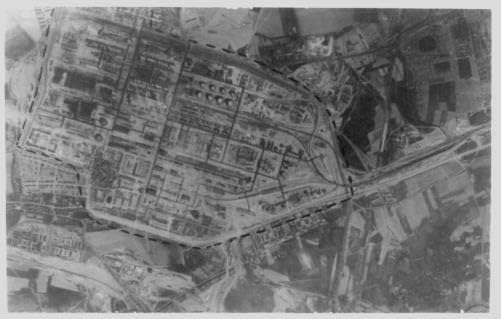 PovijesneFindings Foto: zračno, strateško bombardiranje, 8. USAF, Drugi svjetski rat, sintetička uljana biljka, Brux, Čehoslovačka