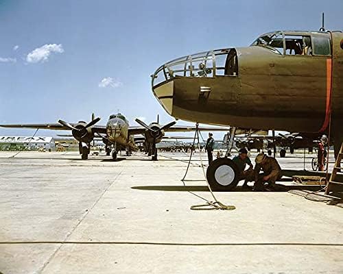 B-25 Bomber Sjevernoameričko zrakoplovstvo 11x14 Silver Halonide Photo Print
